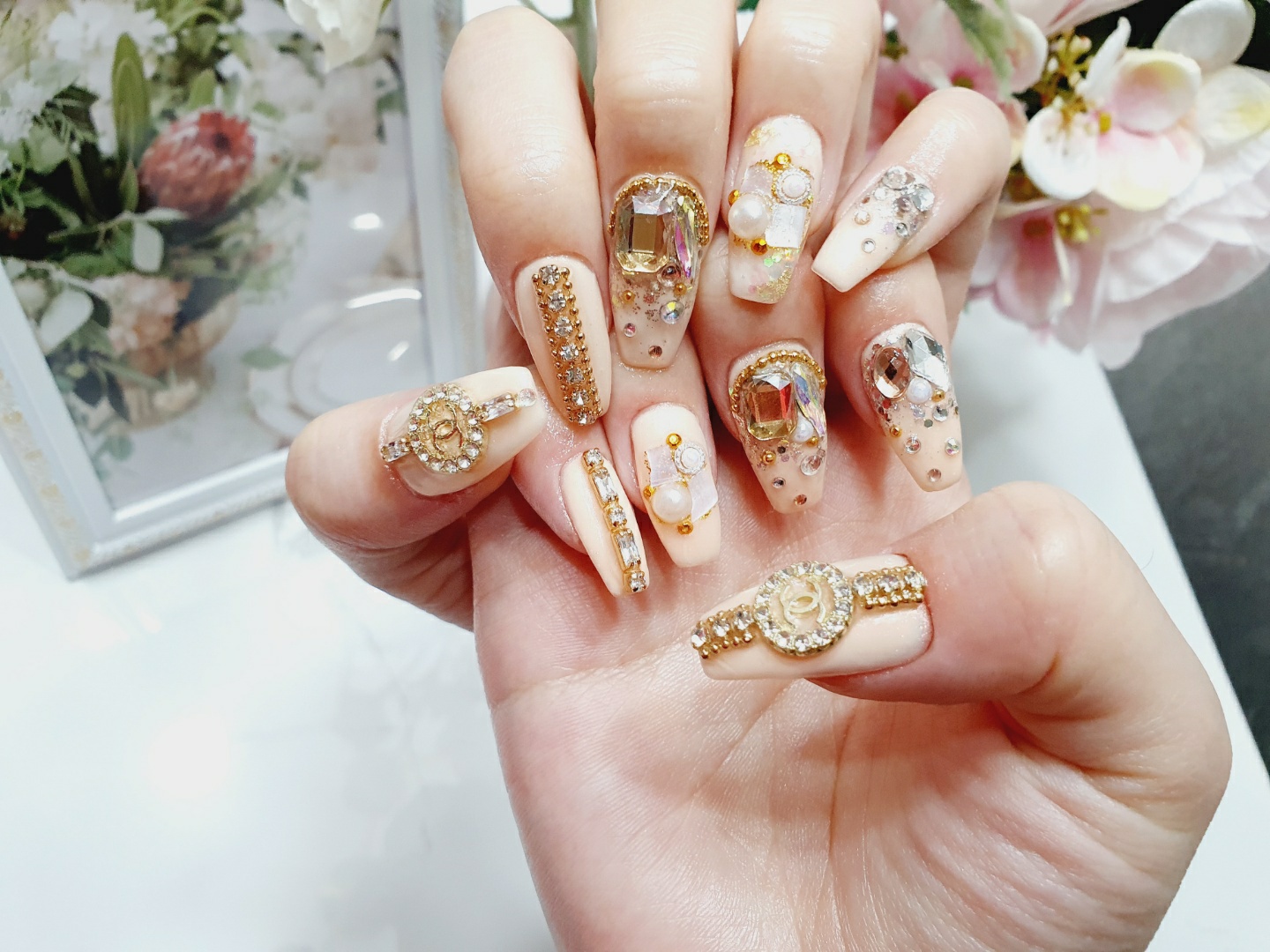 SNS