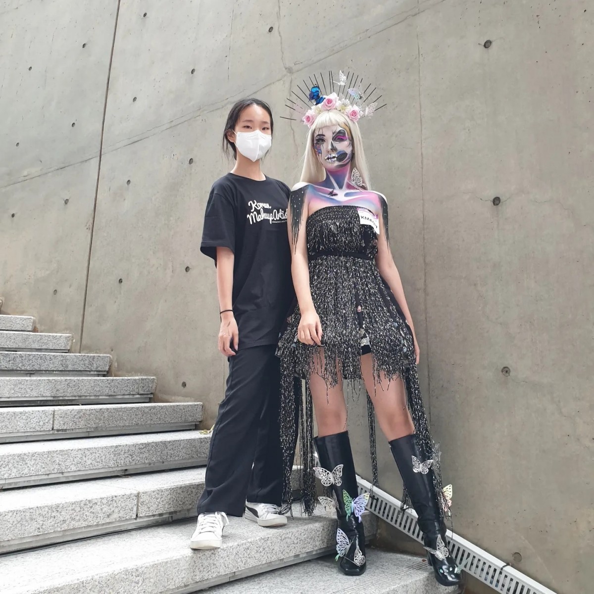 SNS