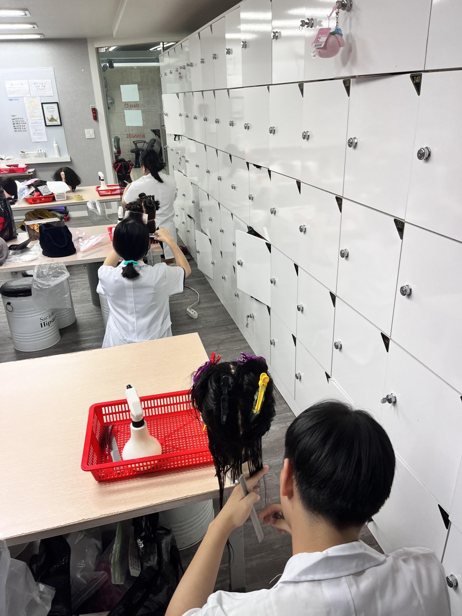SNS